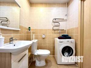 1-к квартира, посуточно, 38м2, 4/10 этаж