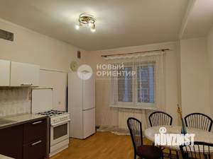3-к квартира, на длительный срок, 90м2, 3/3 этаж