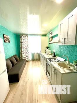 1-к квартира, посуточно, 52м2, 4/10 этаж