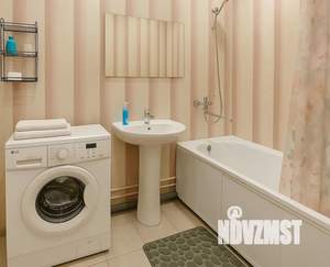 1-к квартира, посуточно, 39м2, 3/6 этаж