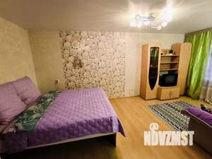 1-к квартира, посуточно, 38м2, 4/5 этаж