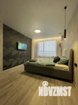1-к квартира, посуточно, 33м2, 18/27 этаж