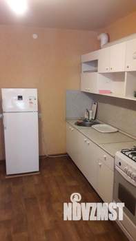 1-к квартира, посуточно, 44м2, 1/15 этаж