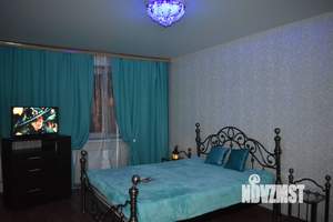 1-к квартира, посуточно, 45м2, 3/17 этаж