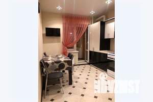 1-к квартира, посуточно, 40м2, 2/10 этаж