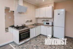 3-к квартира, посуточно, 80м2, 1/20 этаж