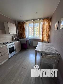 1-к квартира, посуточно, 35м2, 1/25 этаж