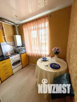 2-к квартира, посуточно, 50м2, 1/1 этаж