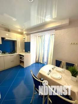 1-к квартира, посуточно, 52м2, 4/10 этаж