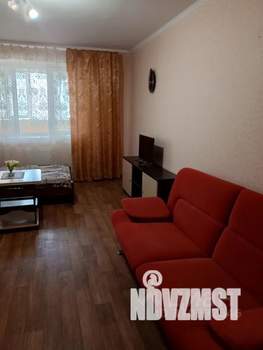 1-к квартира, посуточно, 50м2, 7/10 этаж