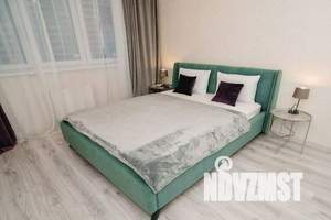 1-к квартира, посуточно, 40м2, 9/23 этаж