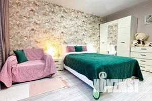 1-к квартира, посуточно, 40м2, 23/25 этаж
