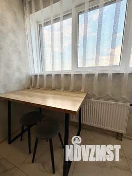 1-к квартира, посуточно, 40м2, 22/30 этаж