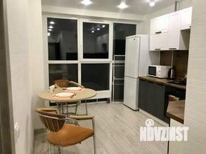 1-к квартира, посуточно, 33м2, 23/32 этаж