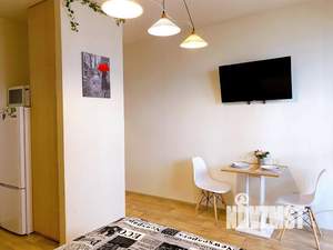 Студия квартира, посуточно, 30м2, 13/23 этаж