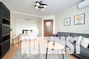 1-к квартира, посуточно, 52м2, 13/14 этаж