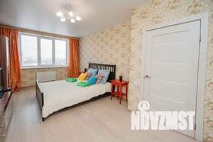 1-к квартира, посуточно, 40м2, 18/23 этаж