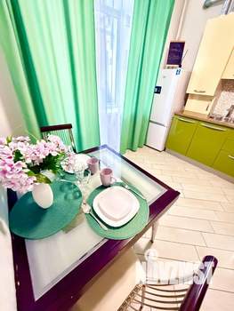 1-к квартира, посуточно, 45м2, 5/8 этаж