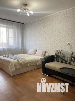 1-к квартира, посуточно, 47м2, 7/10 этаж