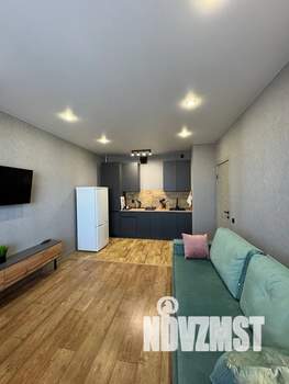 1-к квартира, посуточно, 42м2, 18/25 этаж