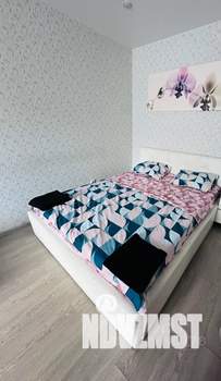 1-к квартира, посуточно, 35м2, 1/25 этаж