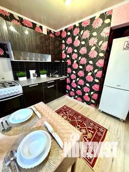 3-к квартира, посуточно, 64м2, 2/4 этаж