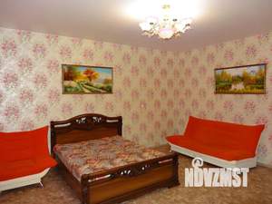 Студия квартира, посуточно, 40м2, 2/4 этаж