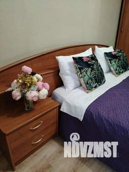 1-к квартира, посуточно, 100м2, 1/1 этаж