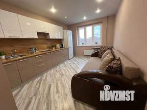 1-к квартира, посуточно, 46м2, 7/17 этаж