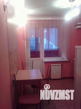 1-к квартира, посуточно, 64м2, 2/10 этаж