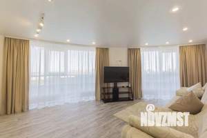 3-к квартира, посуточно, 95м2, 1/1 этаж