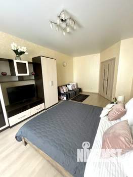 1-к квартира, посуточно, 40м2, 1/1 этаж