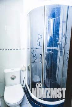 2-к квартира, посуточно, 65м2, 2/9 этаж