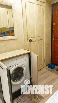 Студия квартира, посуточно, 18м2, 1/5 этаж