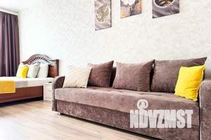 1-к квартира, посуточно, 40м2, 9/25 этаж