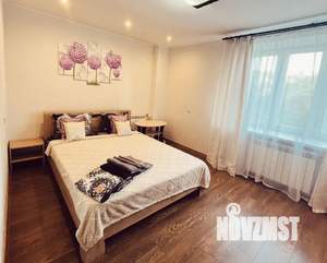 1-к квартира, посуточно, 54м2, 7/10 этаж