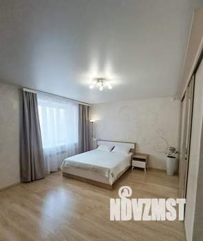 1-к квартира, посуточно, 35м2, 1/10 этаж