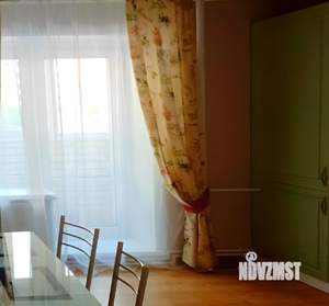 1-к квартира, посуточно, 46м2, 1/10 этаж
