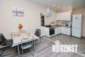 3-к квартира, посуточно, 80м2, 1/20 этаж