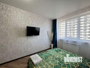 1-к квартира, посуточно, 37м2, 15/28 этаж