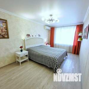 1-к квартира, посуточно, 98м2, 1/1 этаж