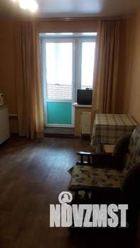 1-к квартира, посуточно, 44м2, 1/15 этаж