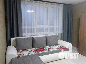 1-к квартира, посуточно, 38м2, 13/23 этаж