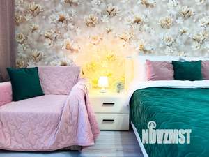 1-к квартира, посуточно, 40м2, 1/1 этаж