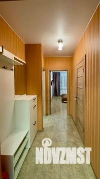 1-к квартира, посуточно, 42м2, 9/25 этаж