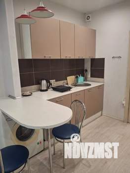 Студия квартира, посуточно, 32м2, 2/15 этаж