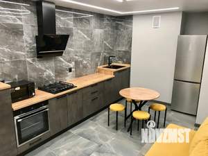 1-к квартира, посуточно, 39м2, 16/32 этаж