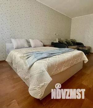1-к квартира, посуточно, 47м2, 7/10 этаж