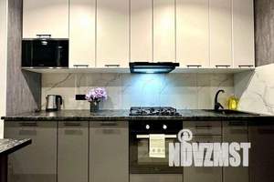 1-к квартира, посуточно, 40м2, 25/25 этаж