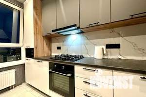 1-к квартира, посуточно, 35м2, 16/25 этаж